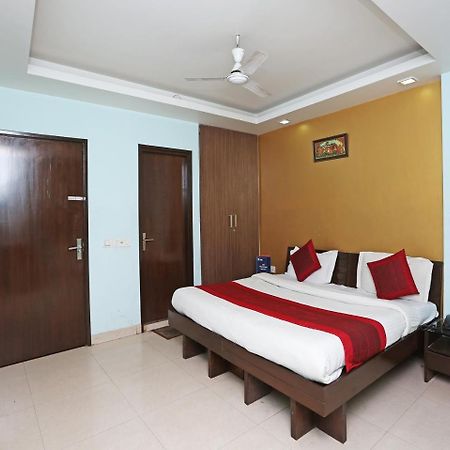 Oyo 6596 Hotel Flight Path New Delhi Extérieur photo