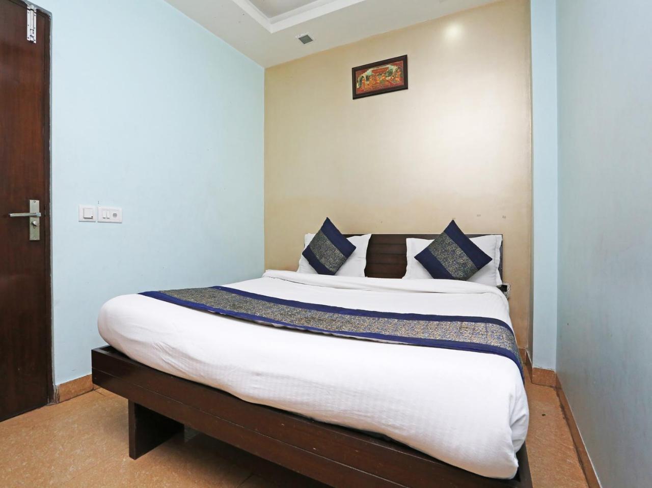 Oyo 6596 Hotel Flight Path New Delhi Extérieur photo